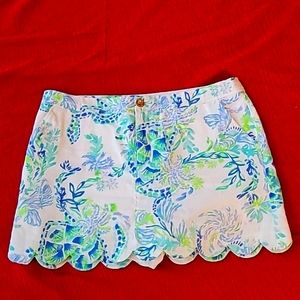 Lilly Pulitzer skorts size 12.